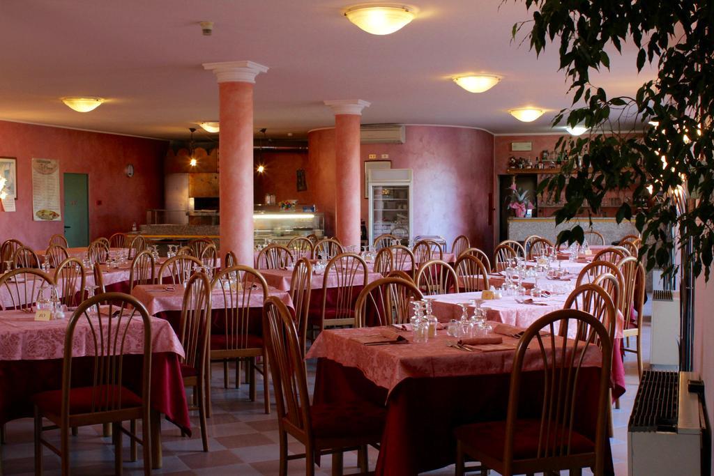Hotel Monumento Certosa di Pavia Luaran gambar